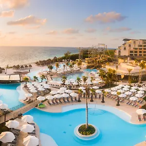 Resort Dreams Natura &